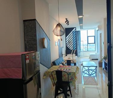 Penampang Apartamento | Modern Home surrounded with many Amenities
