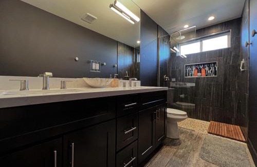 Joshua Tree Casa | Modern Home with Hot Tub + Open Desert Views + Hammocks + Fire Pit + Game Room