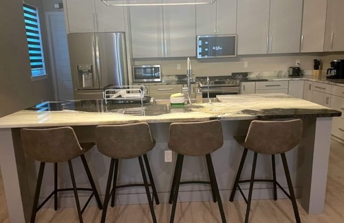 Largo Casa | Modern House 4 Rooms with Fireplace