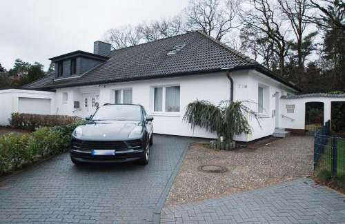 Norderstedt Apartamento | Modern house half - near Hamburg Airport