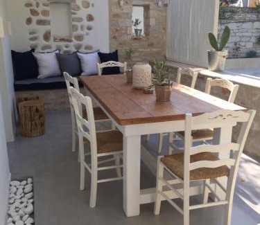Paros Casa | Modern House near Parikia with 3 bedrooms & 2 bath