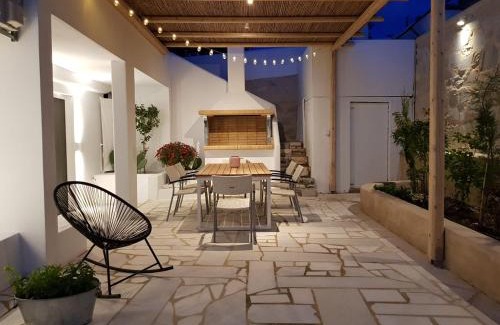 Paros Casa | Modern House near Parikia with 3 bedrooms & 2 bath