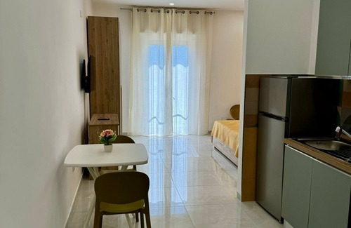 Santa Maria la Carita Apartamento | Modern Loft within walking distance of Pompeii and the Sorrento Coast