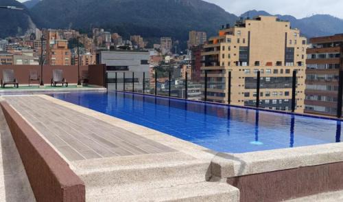 Chapinero Apartamento | Modern Loft in Chapinero Pool & Style