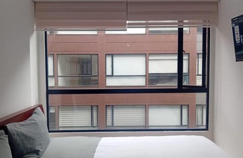 Chapinero Apartamento | Modern Loft in Chapinero Pool & Style