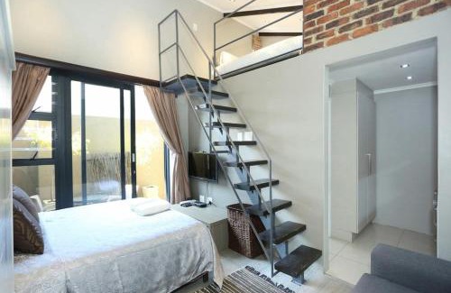 Kareeberg Apartamento | Modern Loft with Free Parking & Wi-Fi close to Sandton & CBD