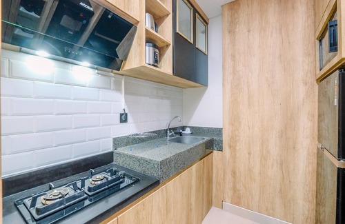 Bekasi Apartamento | Modern Look And Comfy 2Br Transpark Cibubur Apartment