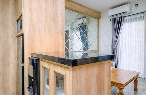 Bekasi Apartamento | Modern Look And Comfy 2Br Transpark Cibubur Apartment