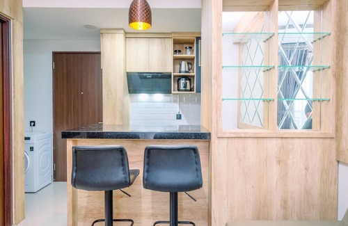 Bekasi Apartamento | Modern Look And Comfy 2Br Transpark Cibubur Apartment