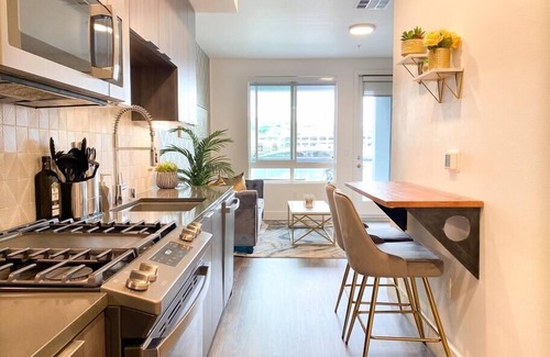 Milpitas Apartamento | Modern Luxe Apartment in Heart of Silicon Valley