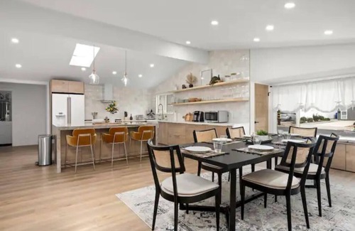 Serra Mesa Casa | Modern Luxe Mission Valley 3 BR with Game Room