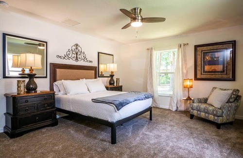 Fellowship Casa | Modern & Luxurious 3BR Home - Gem - Car Garage