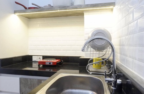 Surabaya Apartamento | Modern Luxurious Studio Room at Anderson Supermall Mansion Apartment