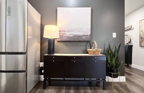 Cedar Park Apartamento | Modern/Luxury 2 bdrm- KING Bed- University City