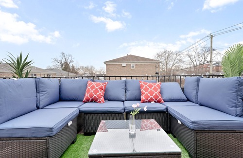 Southeast Yonkers Casa | Modern Luxury Home w GameRoom & Parking