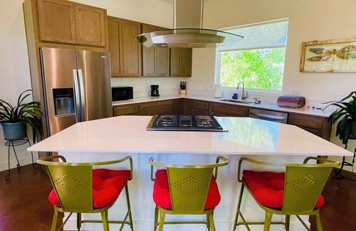 La Veta Casa | Luxurious Suite on the River w/Hot Tub