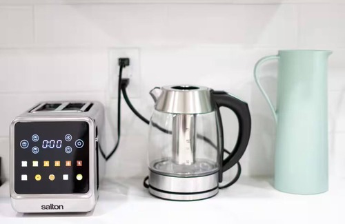 Northwest Calgary Casa | Modern Luxury Stay – Airport, Banff/Rockies Route