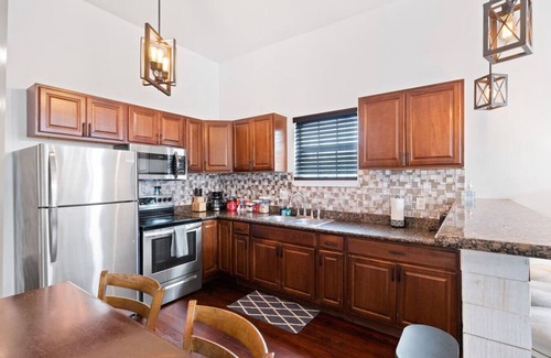 Tulane - Gravier Casa | Modern Mid-City Home | Mins - Superdome & Museums