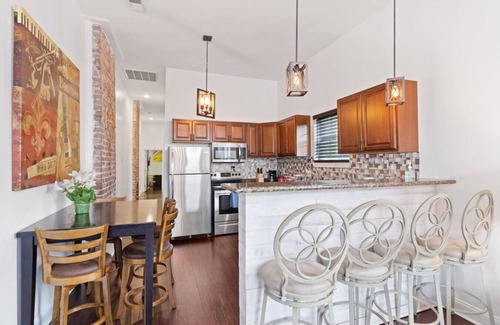 Tulane - Gravier Casa | Modern Mid-City Home | Mins - Superdome & Museums