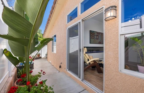 Topanga Casa | Modern Mountain-Top Designer Los Angeles Home. State of Art