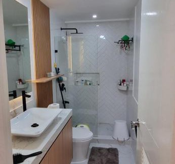 Kapitolyo Apartamento | Modern Muji themed 2-bedroom condo
