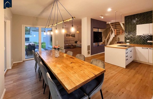 Usedom Casa | Modern natural idyll: Spacious vacation home near the Karnin lift bridge for 10 guests.