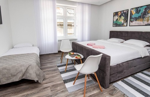 Old Town Apartamento | Modern Newly Refurbished Studio Main Street