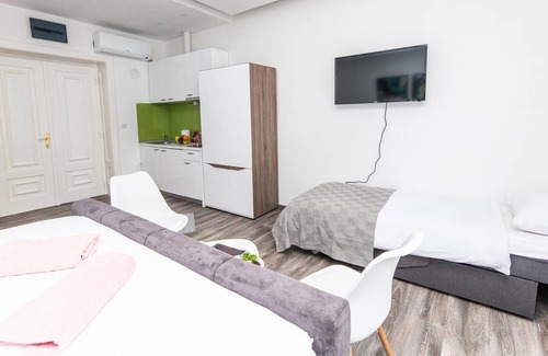 Old Town Apartamento | Modern Newly Refurbished Studio Main Street