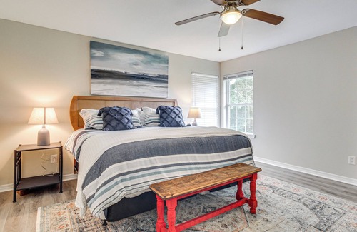 Gulf Hills Casa | Modern Ocean Springs Home w/2 Patios & Gas Grill