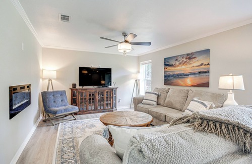 Gulf Hills Casa | Modern Ocean Springs Home w/2 Patios & Gas Grill