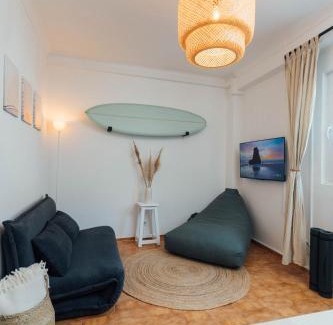 Vila do Bispo Apartamento | Modern Old Town House with Sunny Terrace