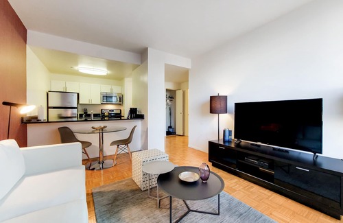 Brooklyn Heights Apartamento | Modern One Bedroom in Charming Brooklyn Heights