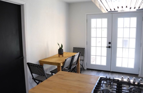 Amarillo Casa | Modern Paradise- 5 min to hodge town and downtown