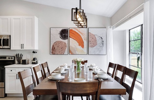 North San Antonio - SAT Casa | Modern Paradise | Hot Tub Game Room Swing Set BBQ