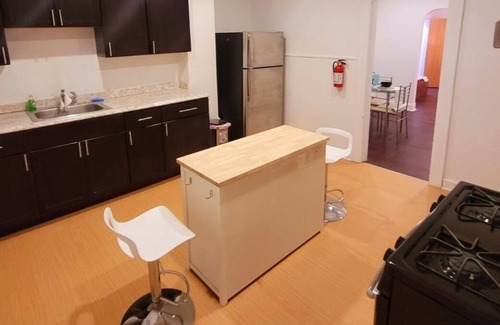 South Plainfield Apartamento | Modern, parking internet Netflix