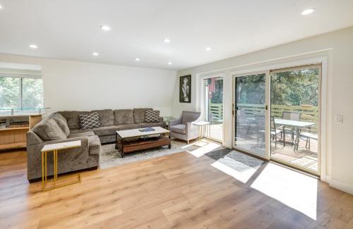 Pine Mountain Club Casa | Modern Pine Mountain Club Cabin with Community Pool!