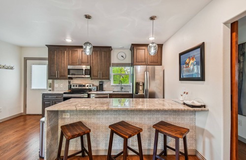 Old Southeast Casa | Modern Pool House Oasis