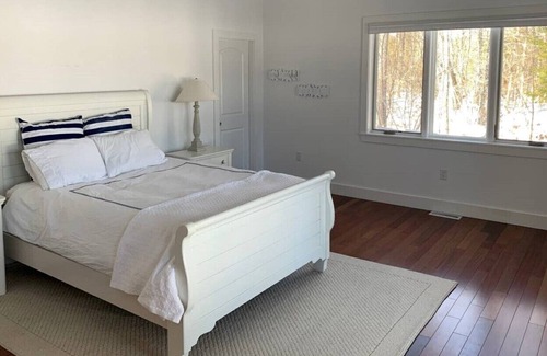 Moultonborough Casa | Modern private lakefront house w/ a/c wifi firepit