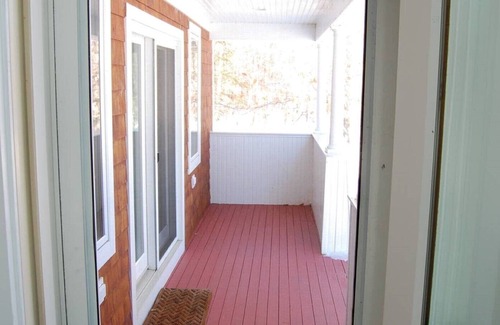 Moultonborough Casa | Modern private lakefront house w/ a/c wifi firepit