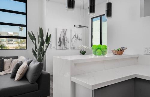 Del Rey Casa | Modern Private Marina del Rey home