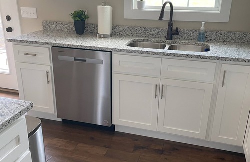 Elizabethtown Casa | Modern, Quiet, & Comfortable Stay - Near E-Town Sports Park, BluOval SK & Eats!