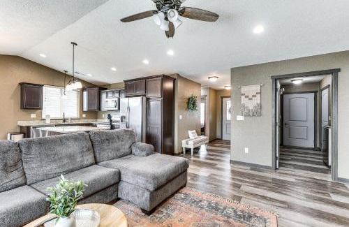 Rapid City Casa | Modern Rapid City Duplex with Yard 5 Mi to Downtown