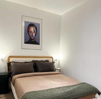 Angelino Heights Villa | Modern, Remodeled Echo Park House-Walk to Sunset Blvd, Dodgers Stadium, Shops, Bars, Restaurants, Lake, Concerts