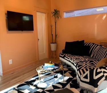 Angelino Heights Villa | Modern, Remodeled Echo Park House-Walk to Sunset Blvd, Dodgers Stadium, Shops, Bars, Restaurants, Lake, Concerts