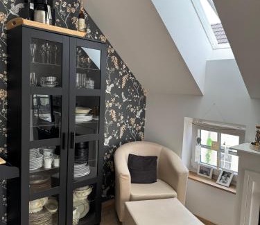 Trierweiler Apartamento | Modern renoviertes Appartment am Luisenhof