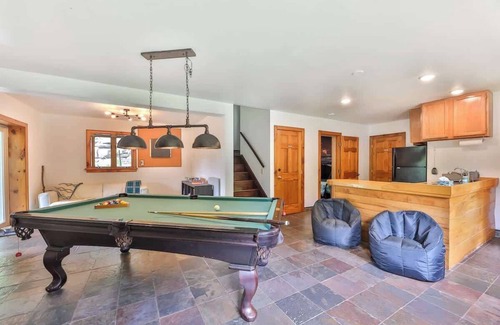 Jewett Casa | Modern Retreat | Near Hunter & Windham | Dog-Friendly