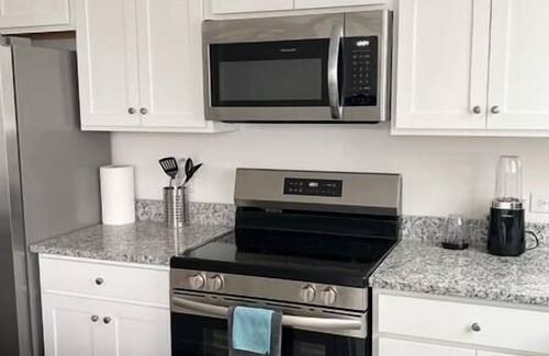 Pendergrass Casa | Modern Retreat Near Chateau Elan & Raceway
