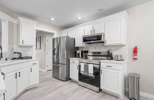 Springfield Casa | Modern Retreat w/ Hot Tub, Game Room & King Suite! & More