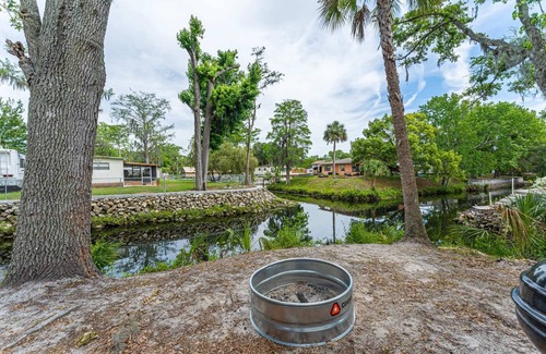 Chassahowitzka Cabina | Modern river cabin 6