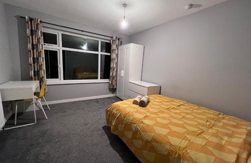 Coventry Casa | Modern Room Close to Warwick University